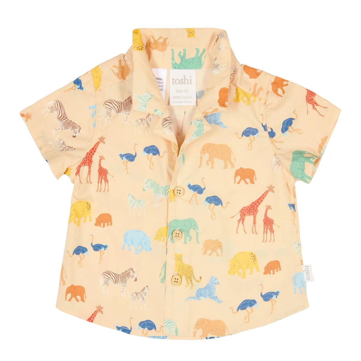 Children's short-sleeve buttoned shirt with animal pattern on a light yellow background