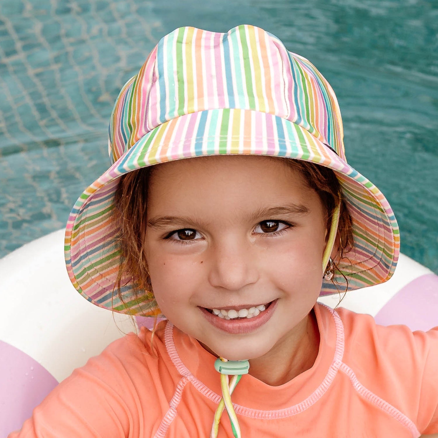 Bedhead | Ponytail Swim Bucket Beach Hat - Rainbow