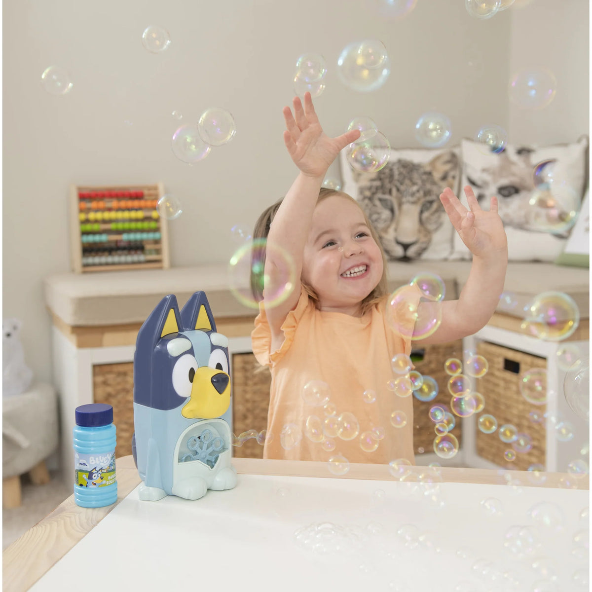 BLUEY BUBBLE MACHINE