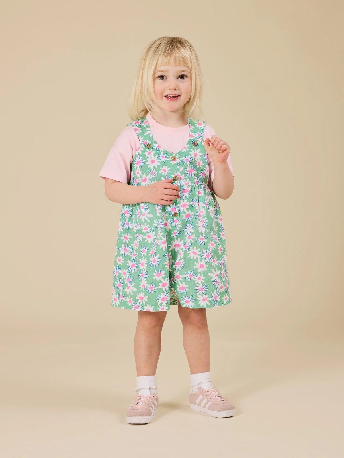 DAISY PATCH SARA SHORTALLS