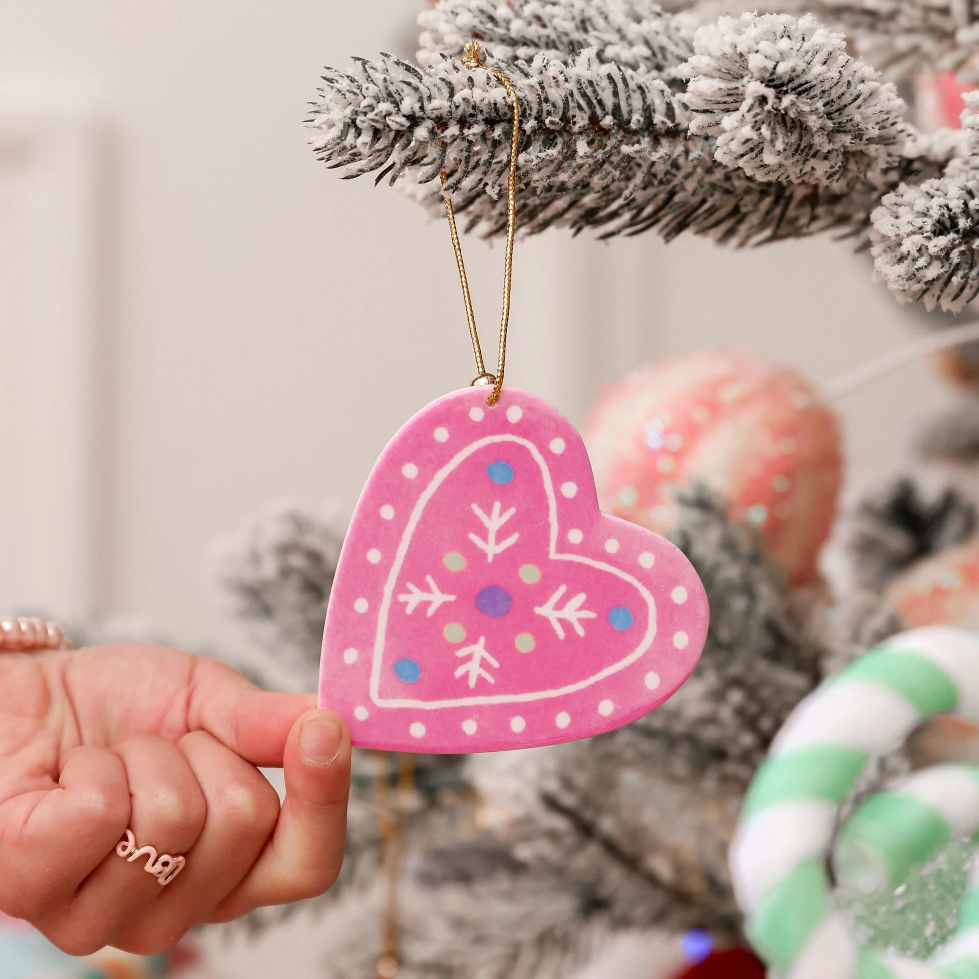 Lauren Hinkley | Christmas Heart Decoration