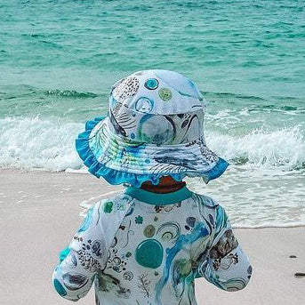 Frilly Brimmed Swim Hat